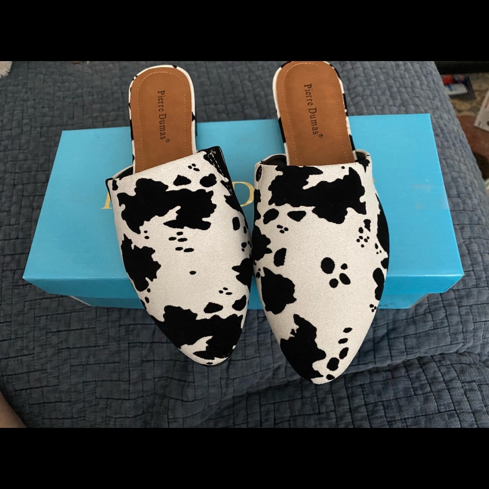 Pierre Dumas slip on shoes